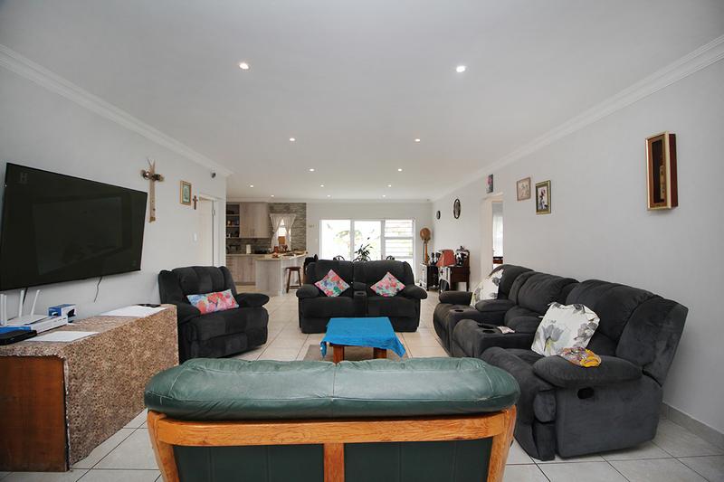 4 Bedroom Property for Sale in Dolphin Creek Golf Estate Western Cape